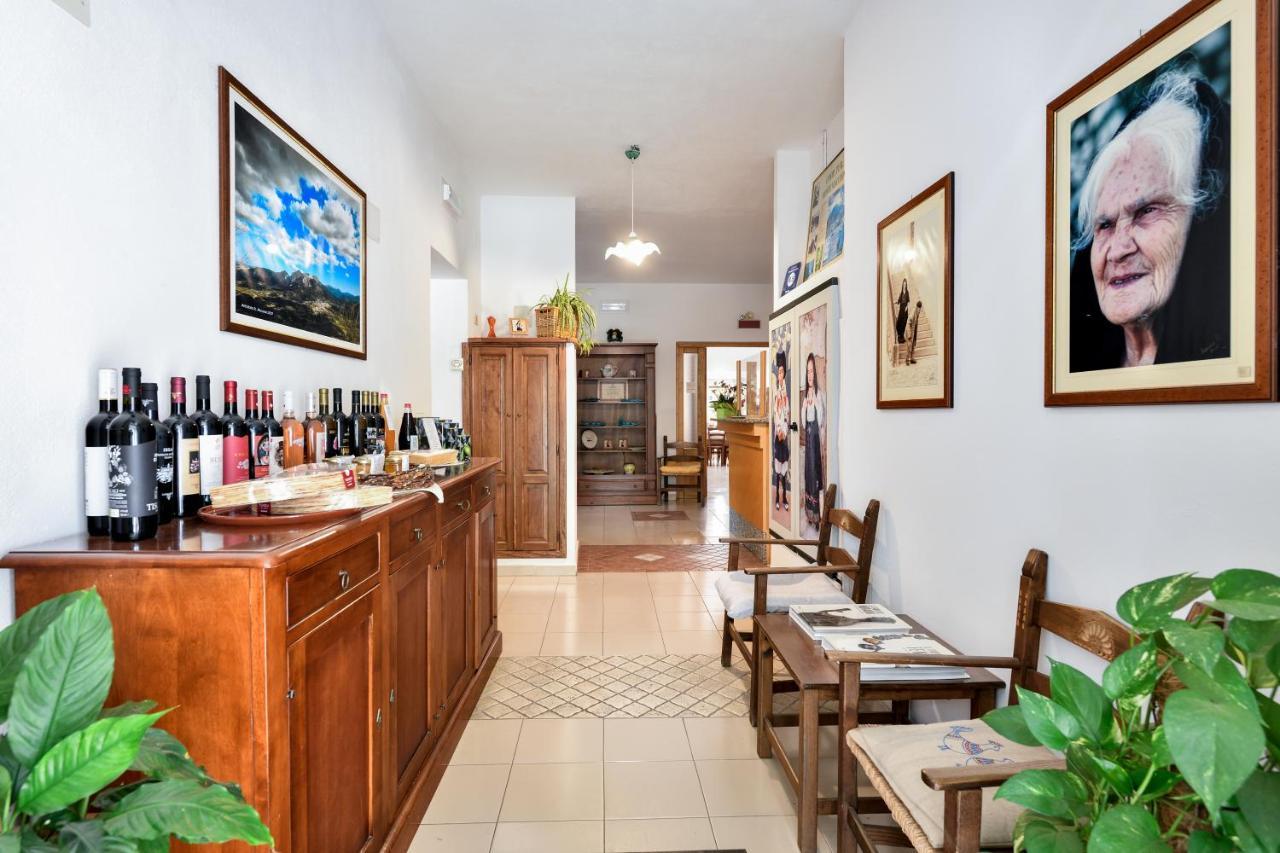 Hotel S'Enis Monte Maccione Oliena Exterior foto