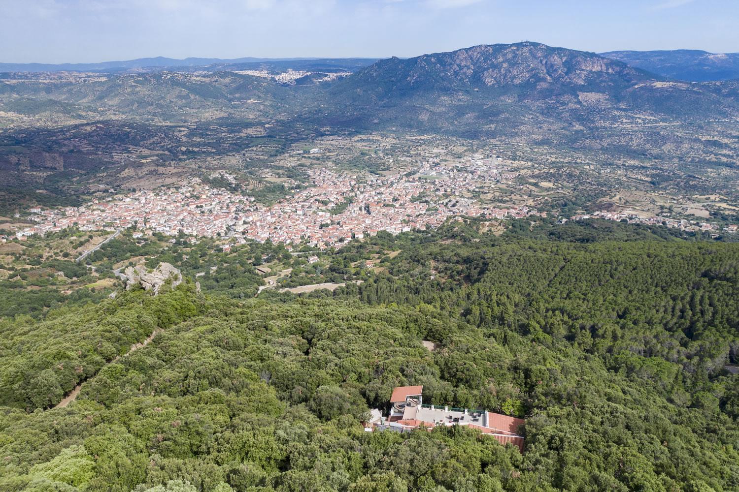 Hotel S'Enis Monte Maccione Oliena Exterior foto