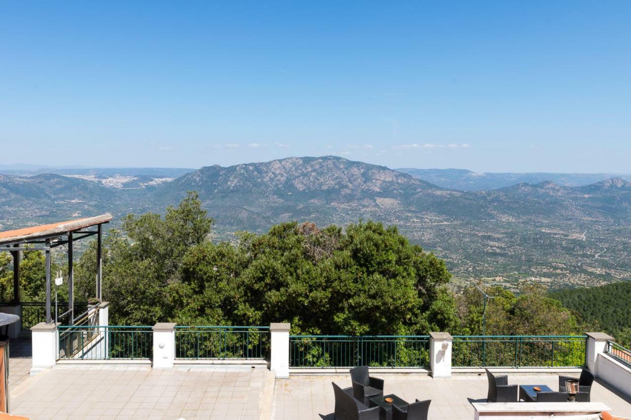 Hotel S'Enis Monte Maccione Oliena Exterior foto